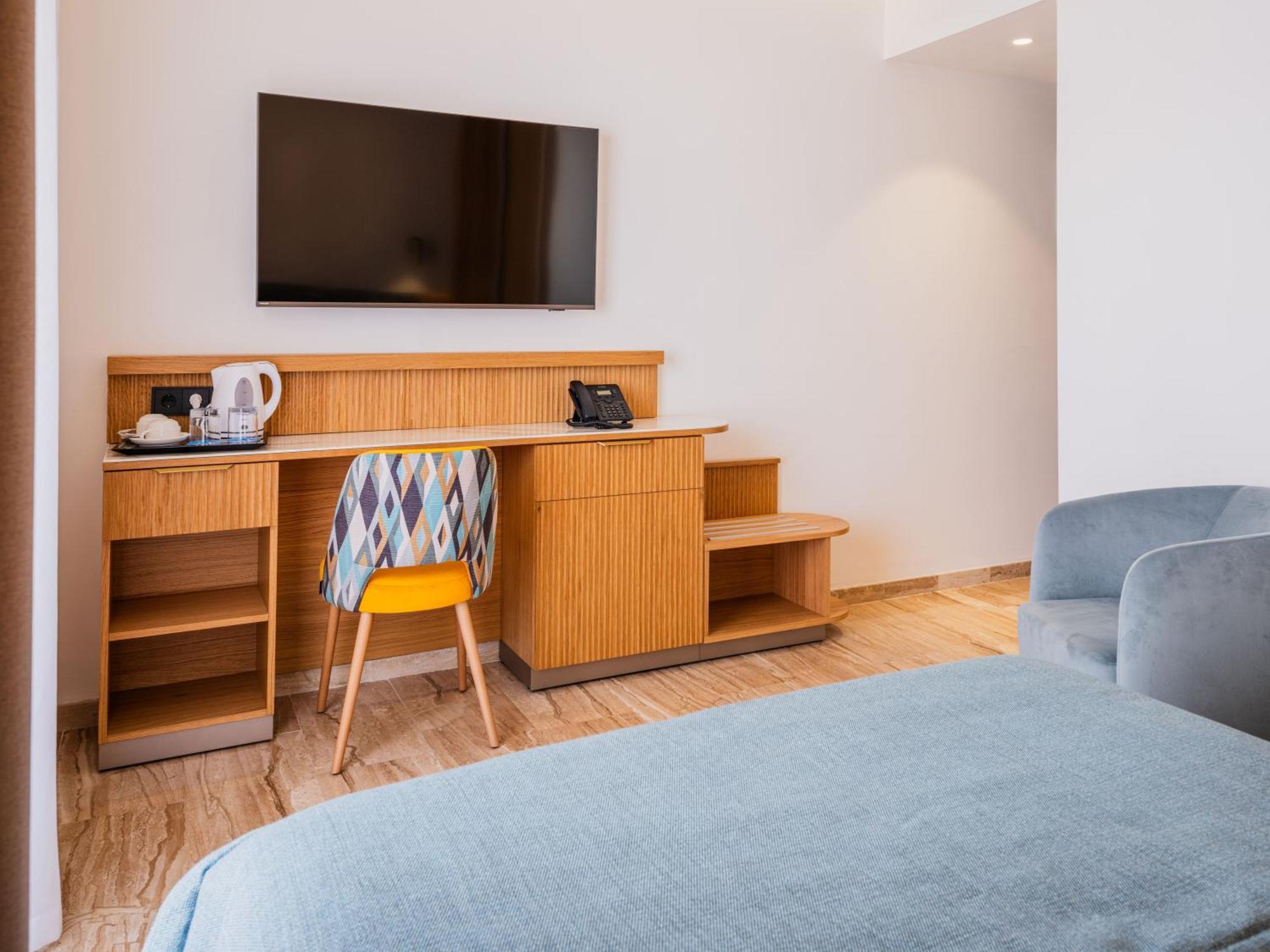 Grupotel Playa Camp De Mar - Adults Only Екстер'єр фото