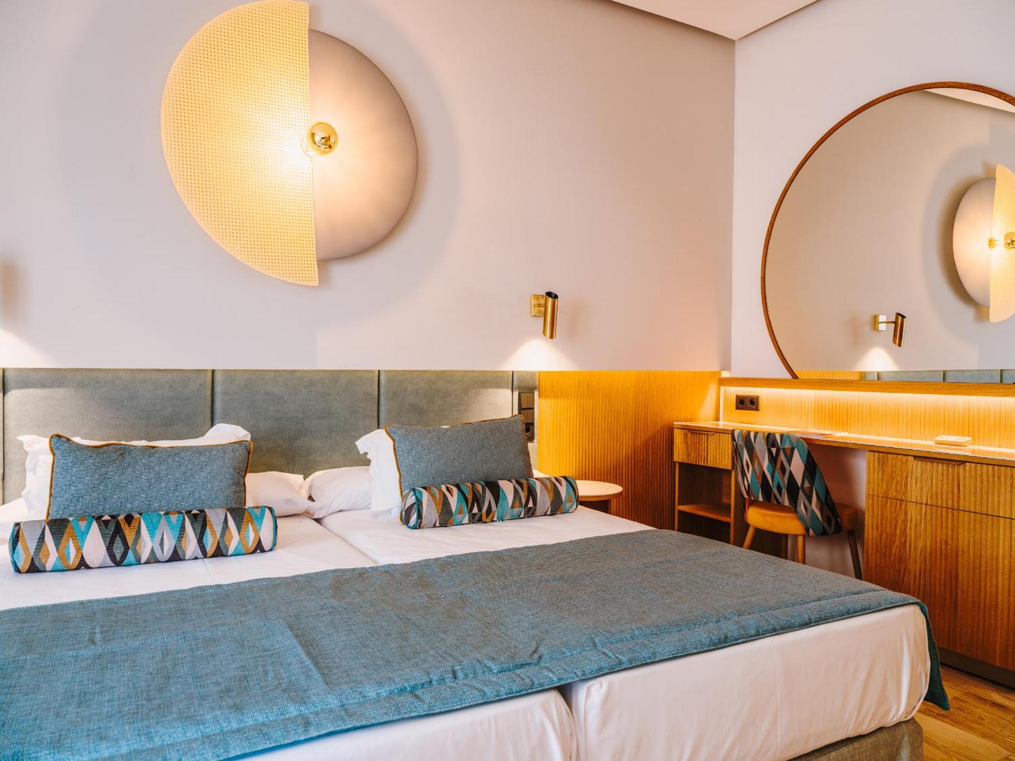 Grupotel Playa Camp De Mar - Adults Only Екстер'єр фото