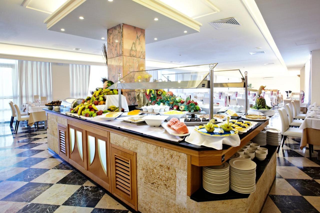 Grupotel Playa Camp De Mar - Adults Only Екстер'єр фото